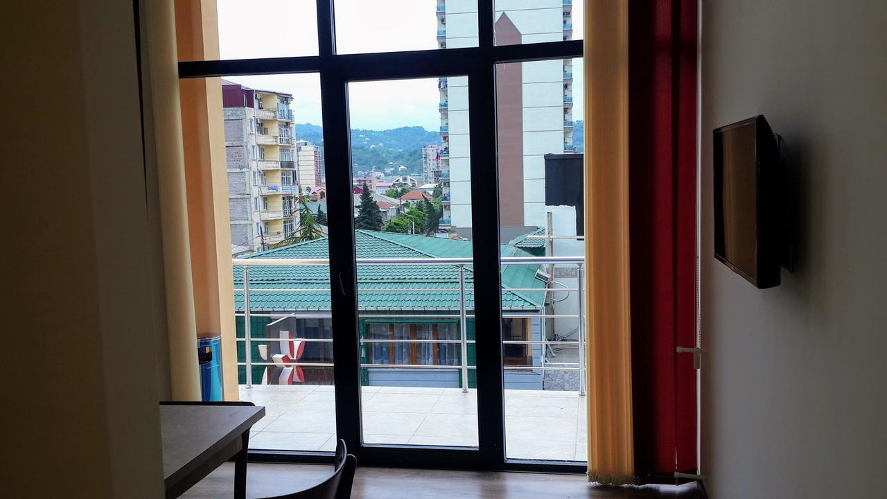 Blossom Hotel Batumi Eksteriør bilde