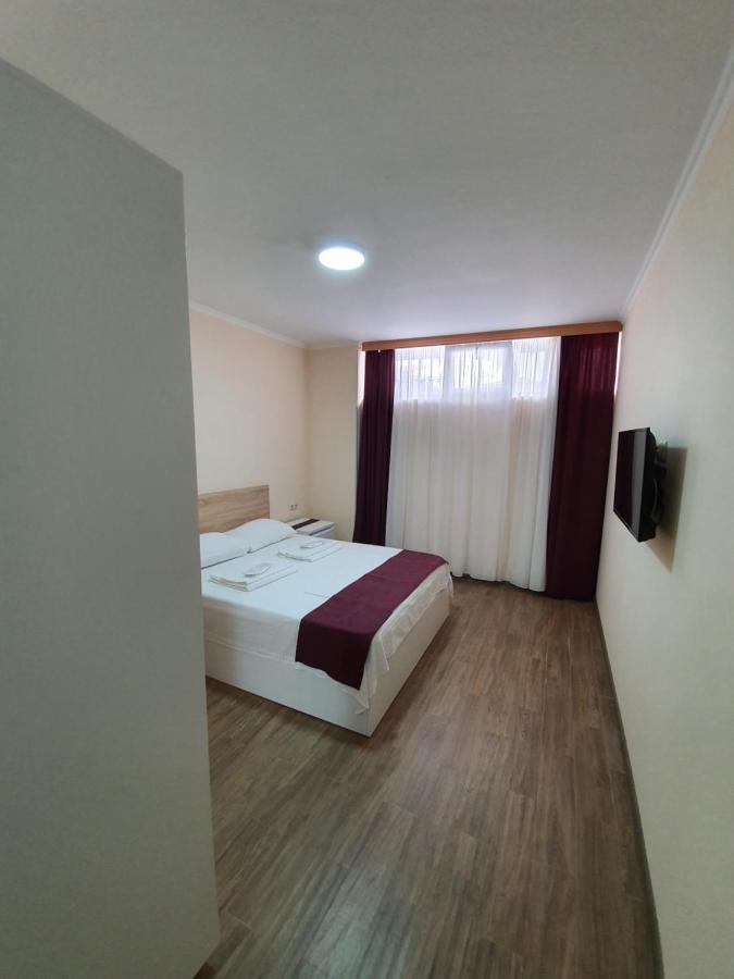 Blossom Hotel Batumi Eksteriør bilde