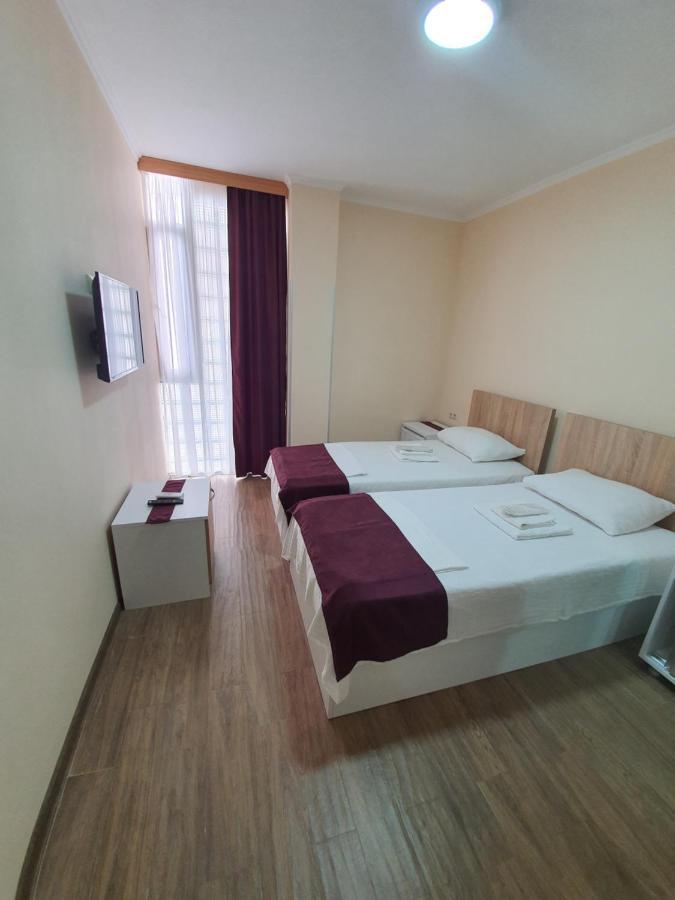 Blossom Hotel Batumi Eksteriør bilde
