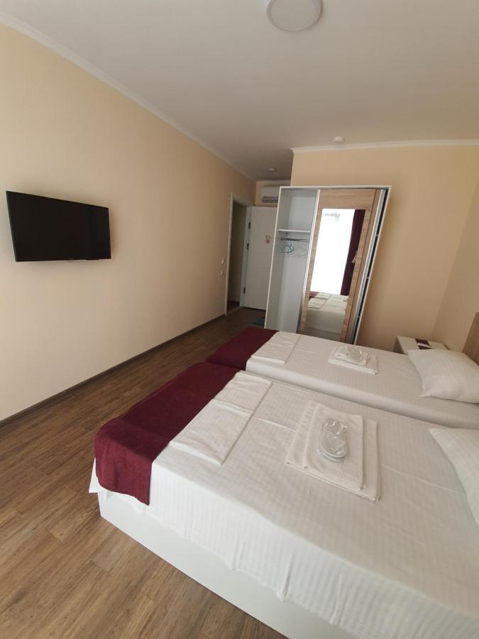 Blossom Hotel Batumi Eksteriør bilde